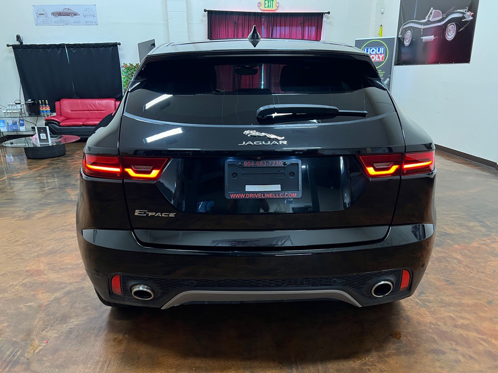 2021 Jaguar E-pace Image 8