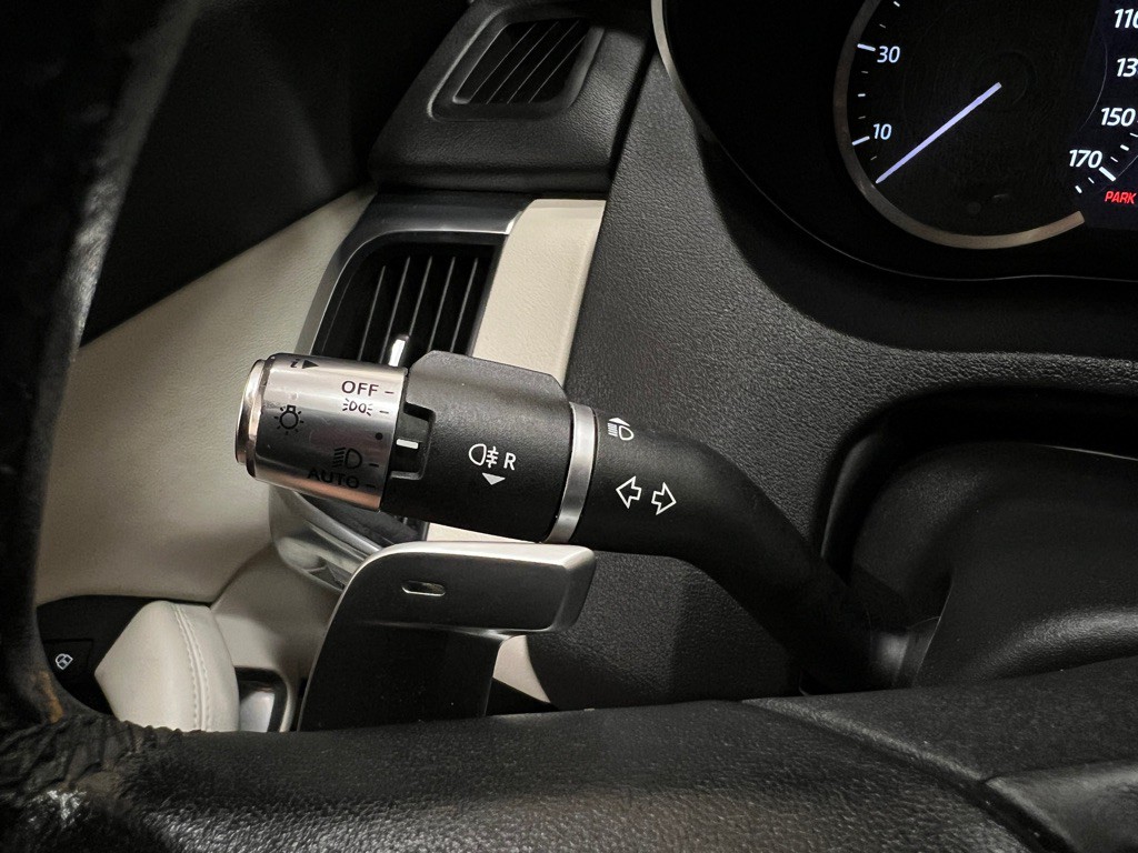 2021 Jaguar E-pace Image 20