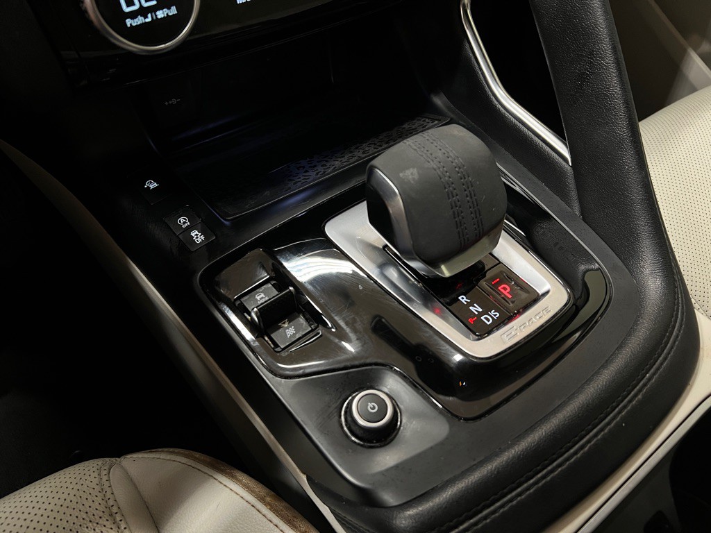 2021 Jaguar E-pace Image 26