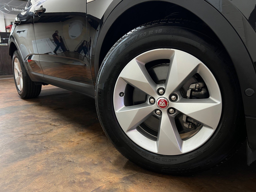 2021 Jaguar E-pace Image 40