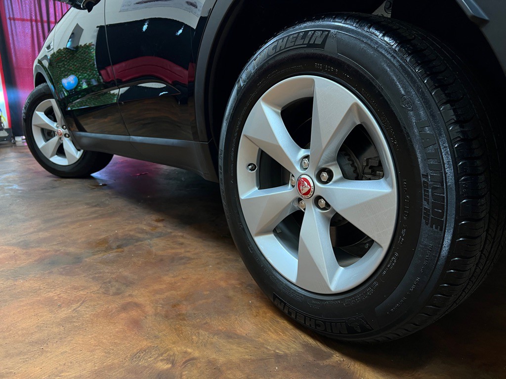 2021 Jaguar E-pace Image 41