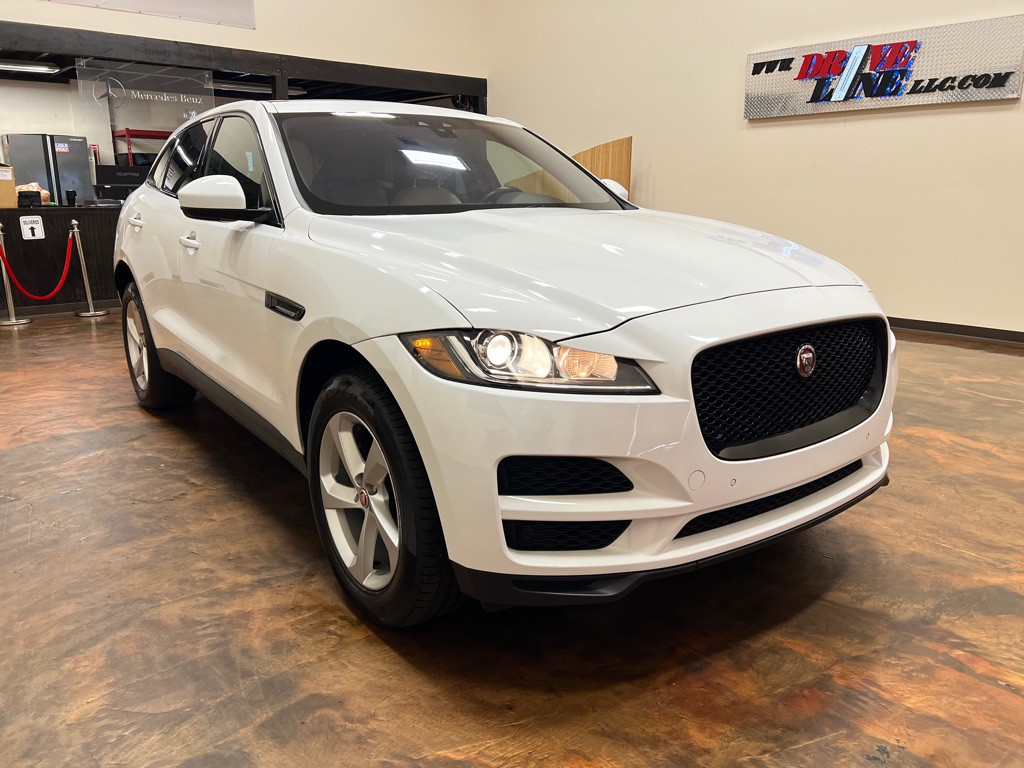 2020 Jaguar F-PACE Image 3
