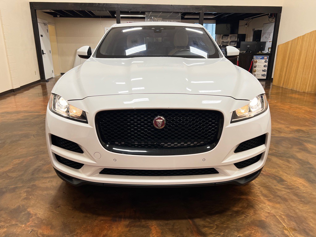 2020 Jaguar F-PACE Image 4