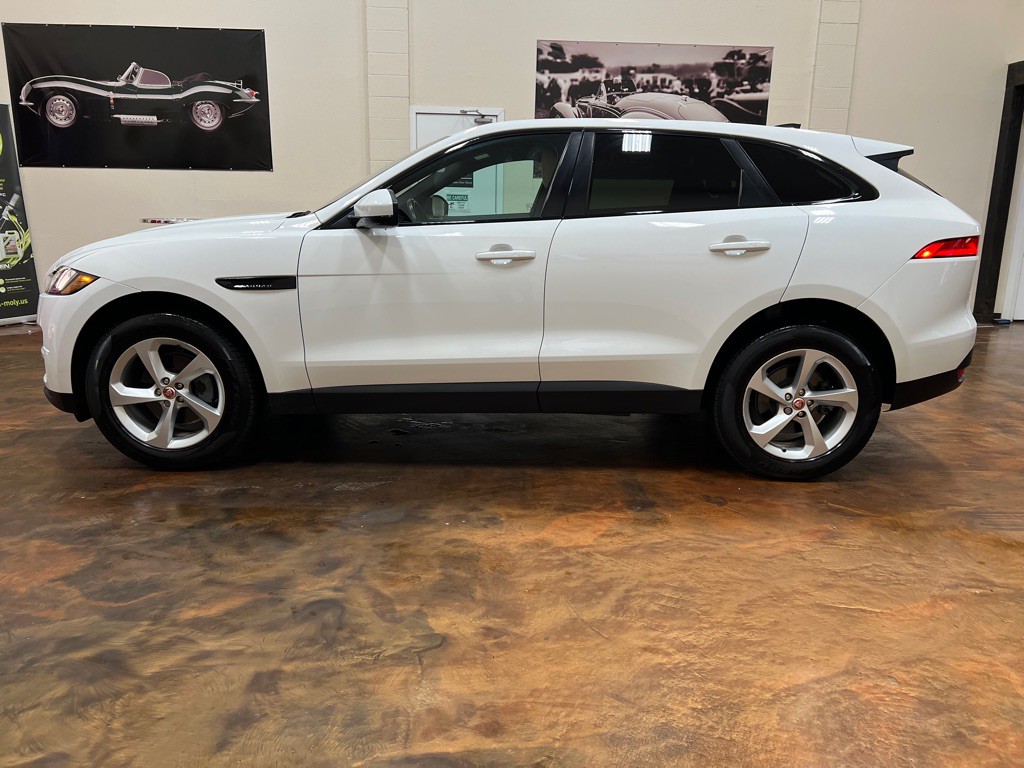 2020 Jaguar F-PACE Image 6