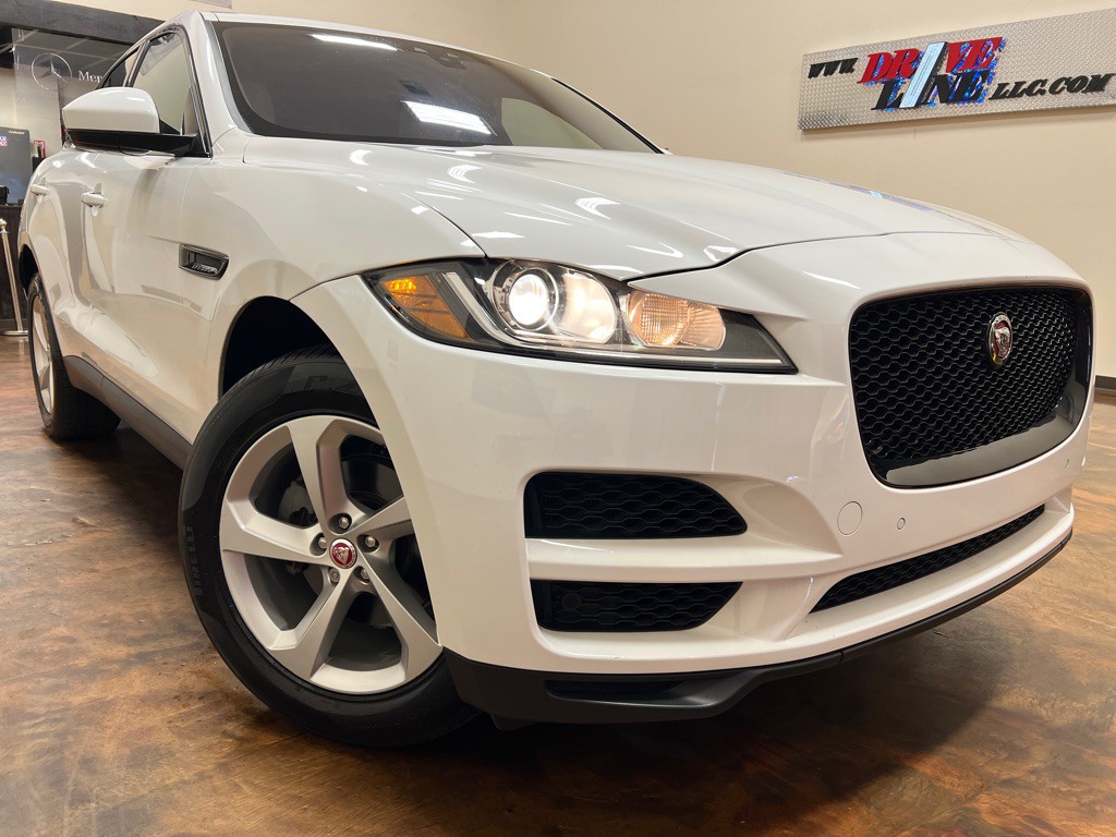2020 Jaguar F-PACE Image 40