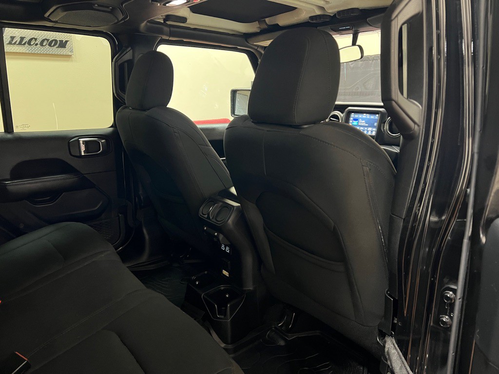2018 Jeep Wrangler Unlimited Image 34