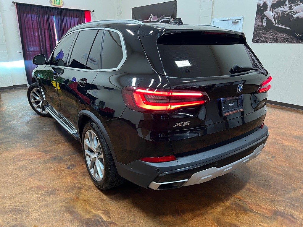 2023 BMW X5 Image 2