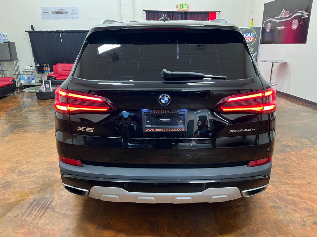 2023 BMW X5 Image 8
