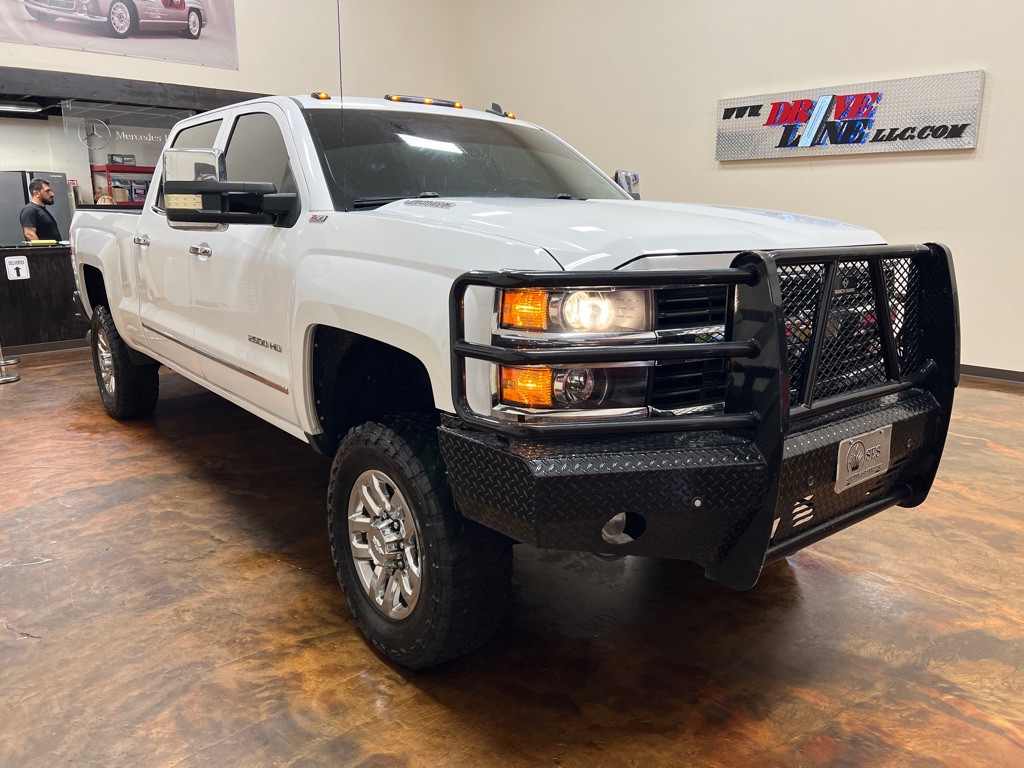 2015 Chevrolet Silverado 1500 Image 3