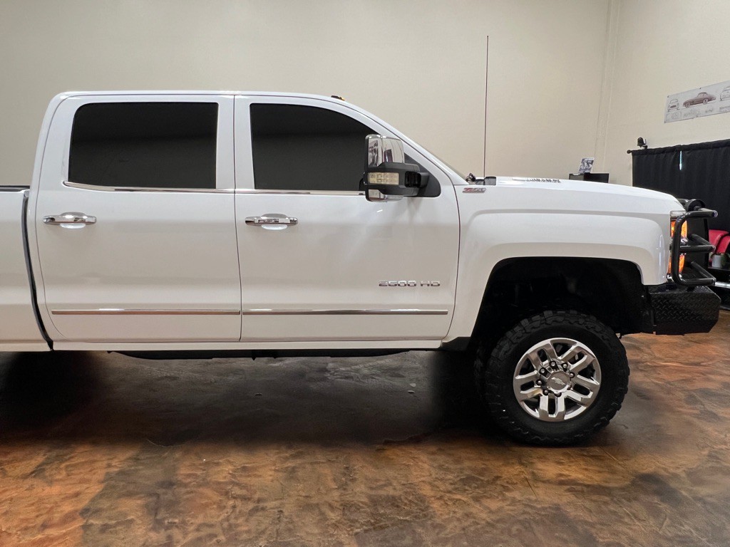 2015 Chevrolet Silverado 1500 Image 12
