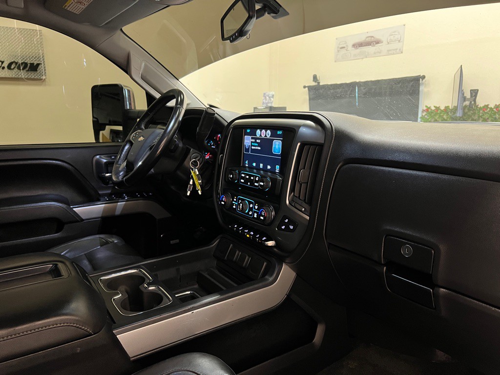 2015 Chevrolet Silverado 1500 Image 17