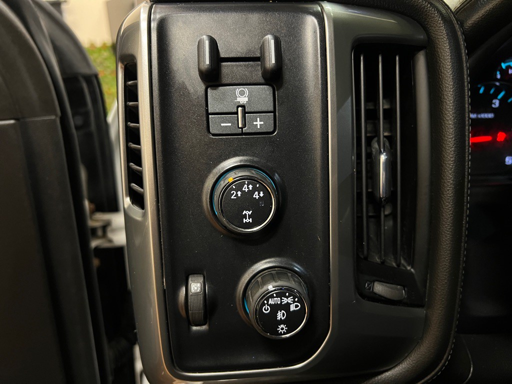 2015 Chevrolet Silverado 1500 Image 24