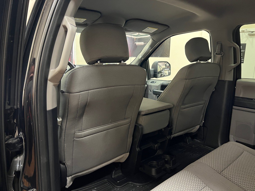 2017 Ford F-150 Image 32