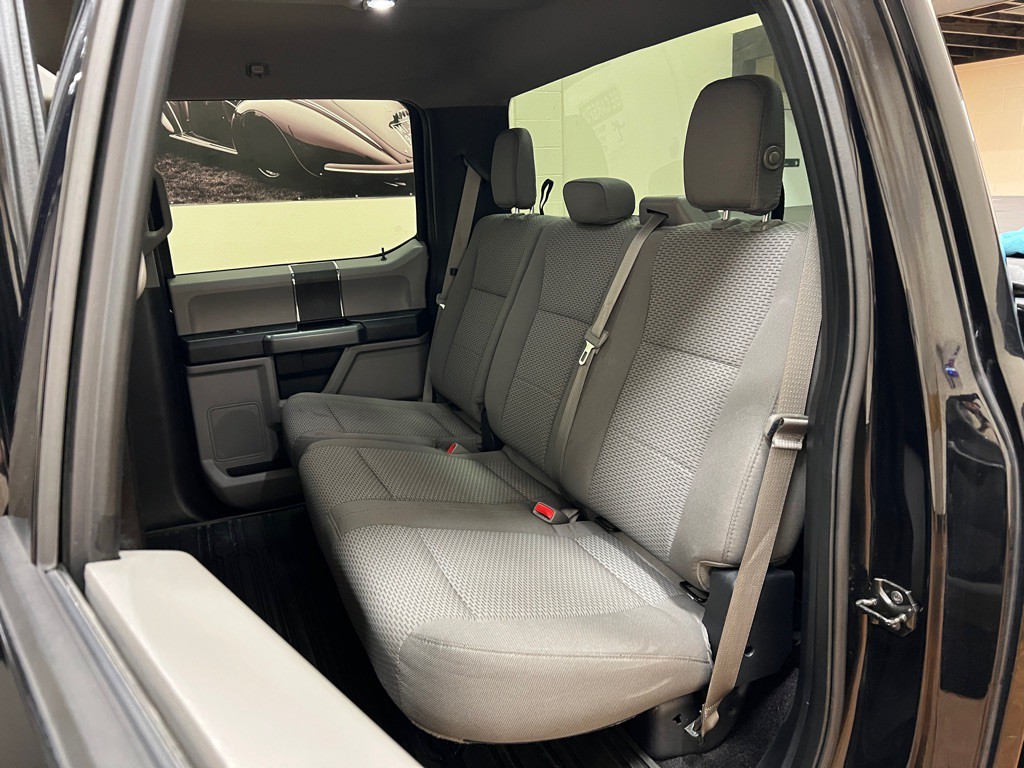 2017 Ford F-150 Image 33