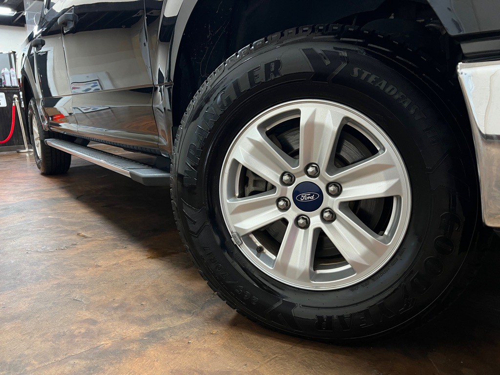 2017 Ford F-150 Image 40