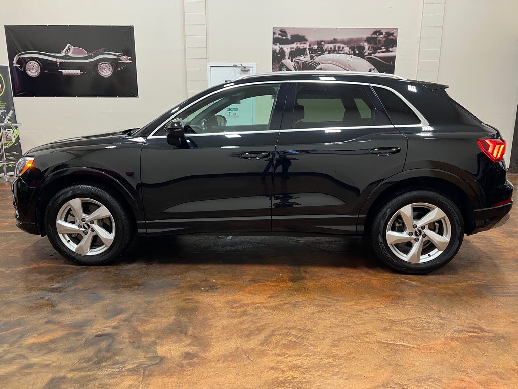 2021 Audi Q3 Image 6