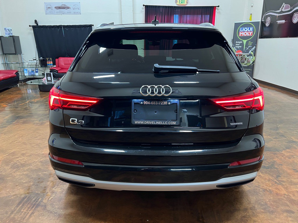 2021 Audi Q3 Image 8