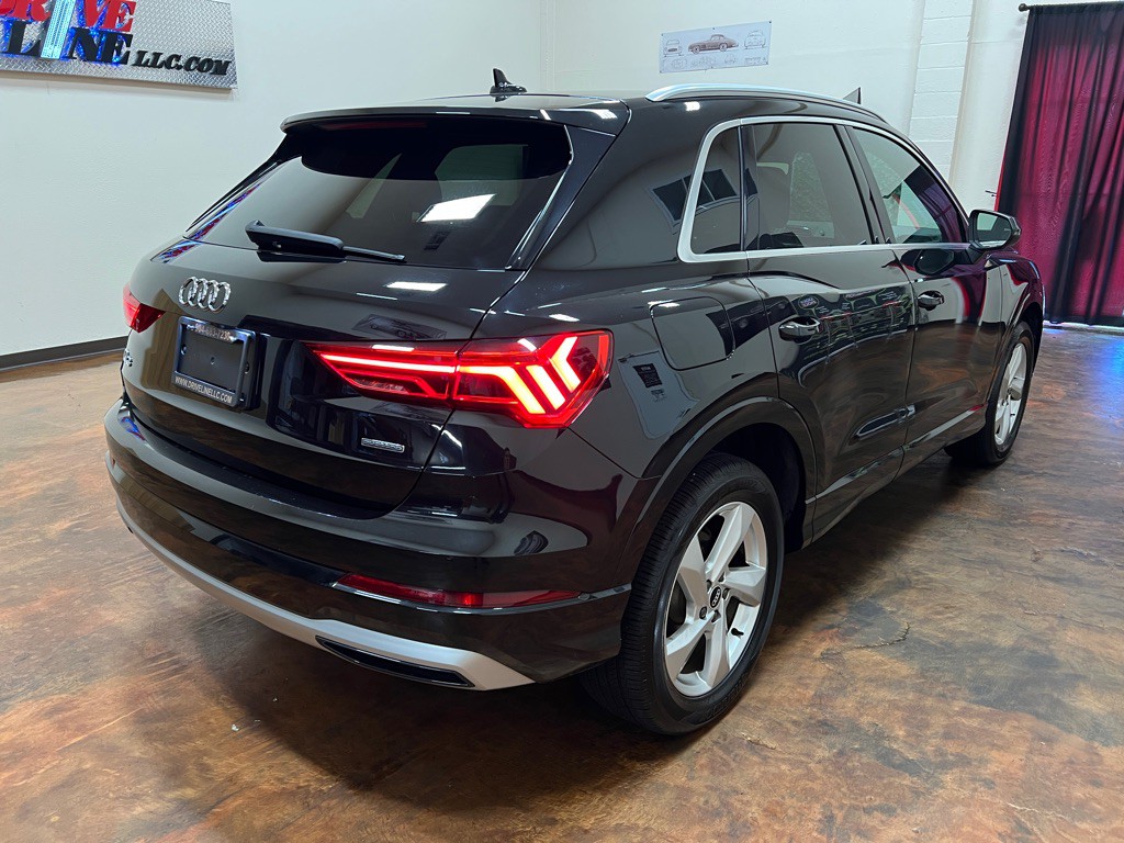 2021 Audi Q3 Image 9