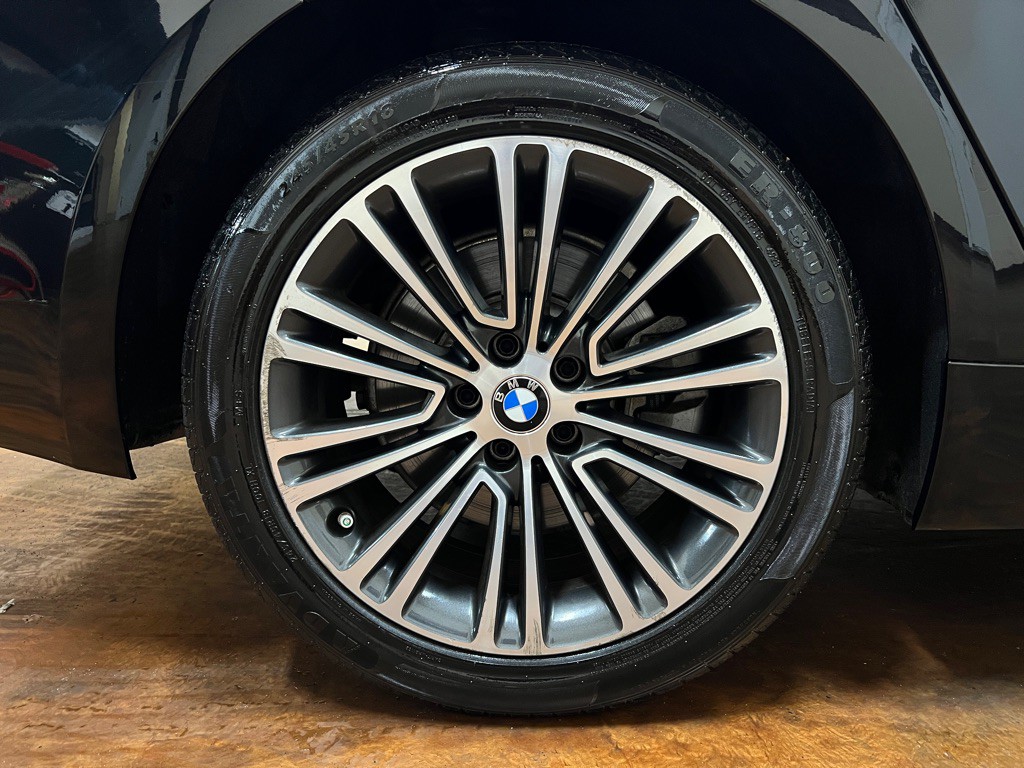 2020 BMW 5 Series Image 12