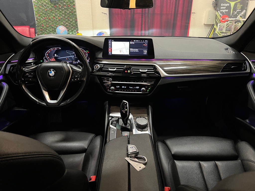2020 BMW 5 Series Image 14