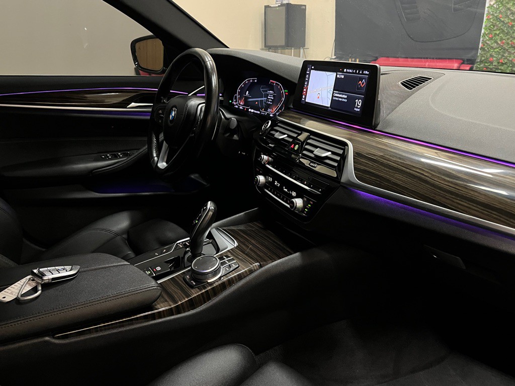 2020 BMW 5 Series Image 15
