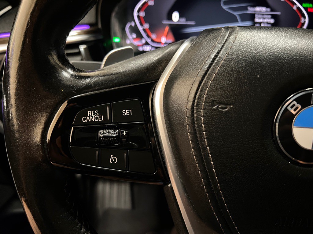 2020 BMW 5 Series Image 17