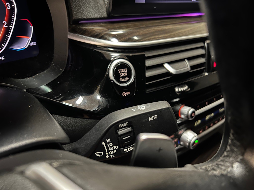 2020 BMW 5 Series Image 21