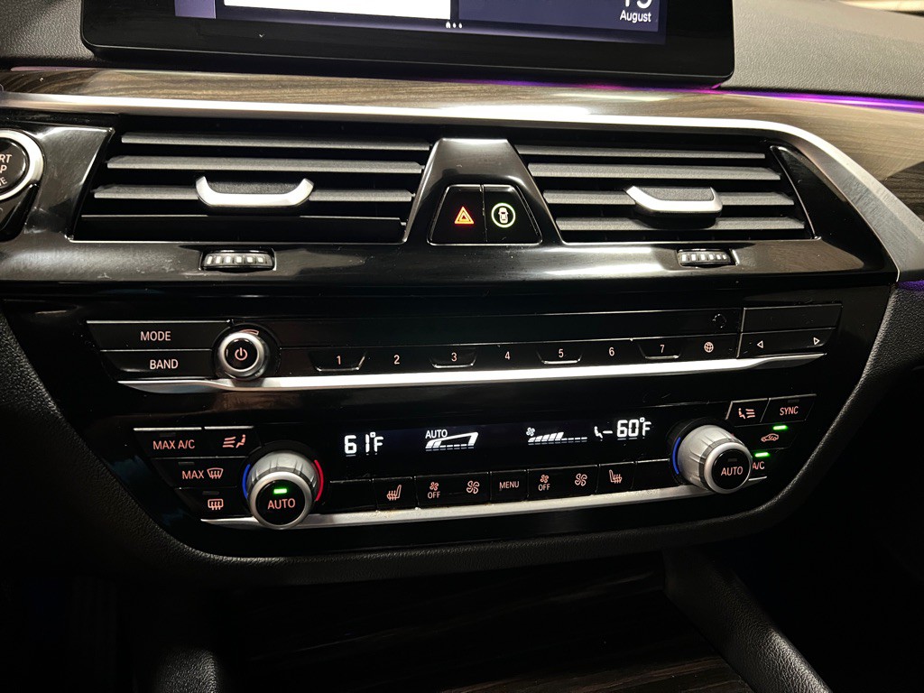 2020 BMW 5 Series Image 25