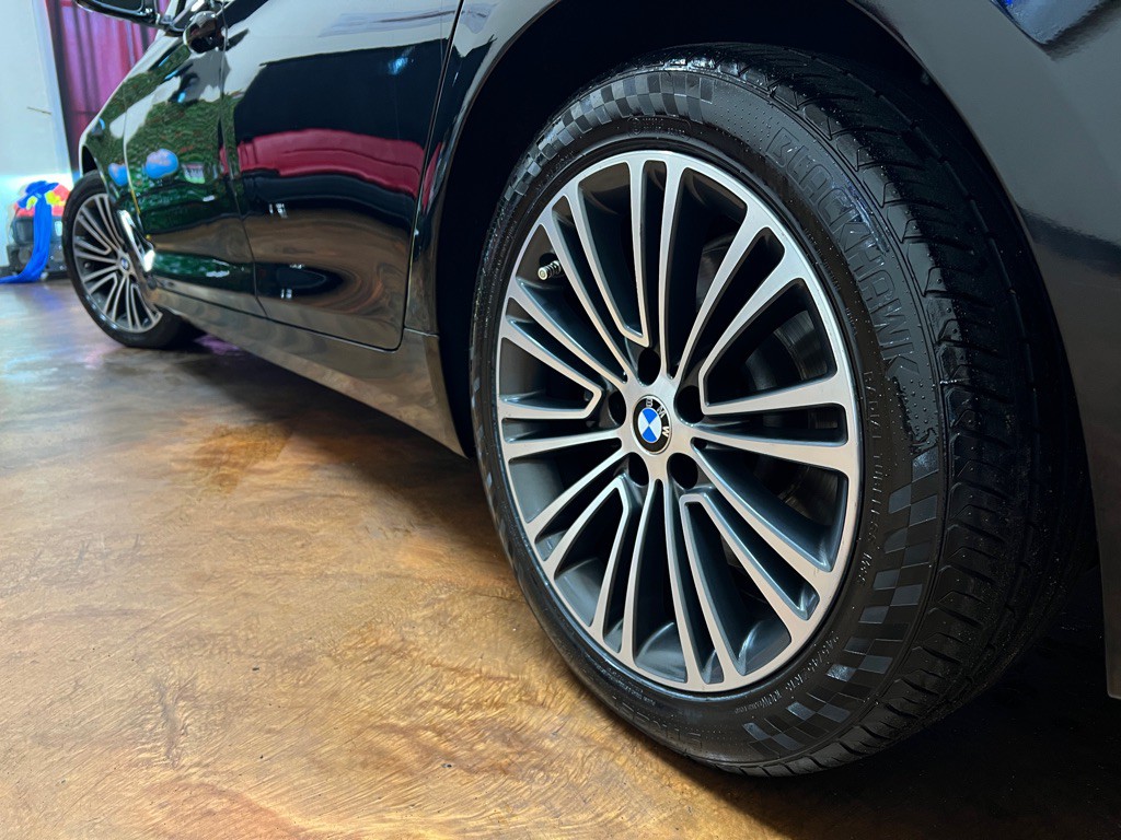 2020 BMW 5 Series Image 42