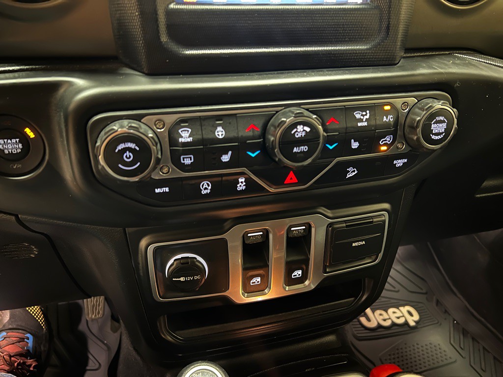 2018 Jeep Wrangler Image 24