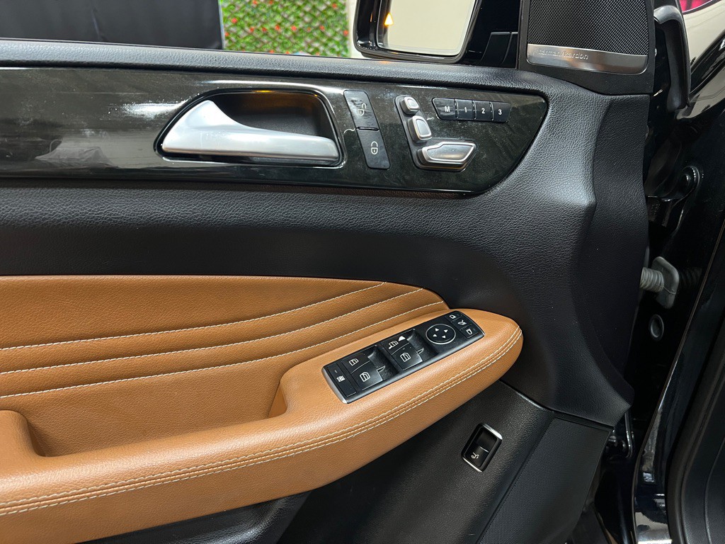 2019 Mercedes-Benz GLE-Class Image 30