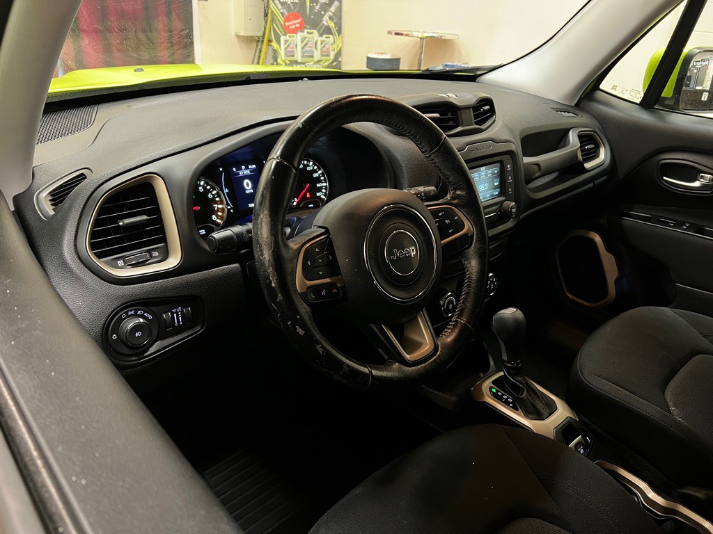 2017 Jeep Renegade Image 13