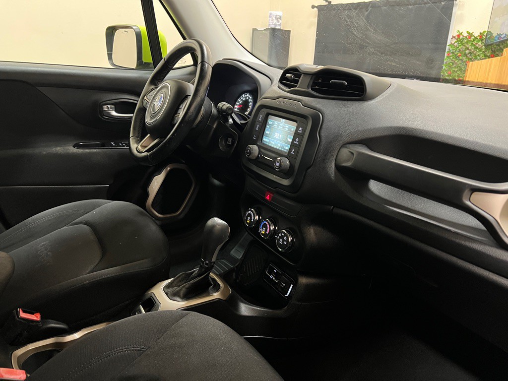 2017 Jeep Renegade Image 15