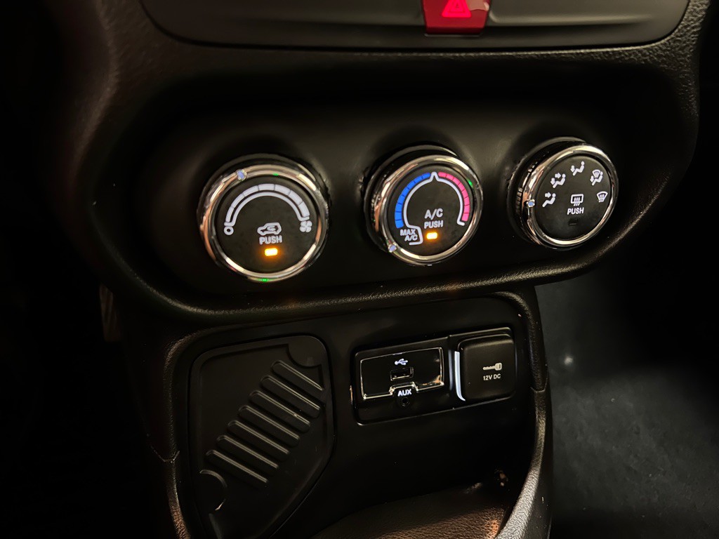 2017 Jeep Renegade Image 26