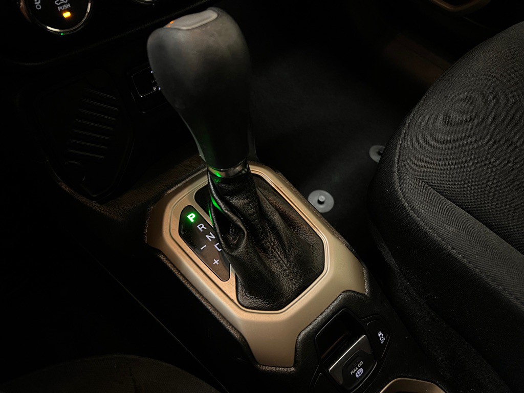 2017 Jeep Renegade Image 27