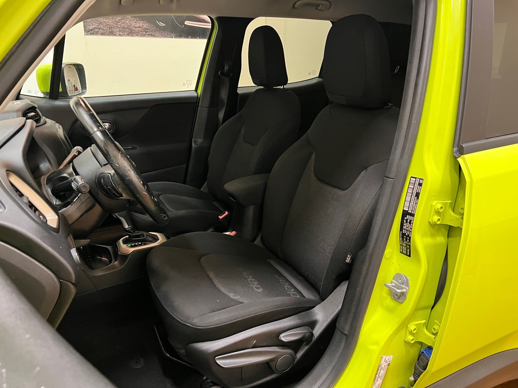 2017 Jeep Renegade Image 29