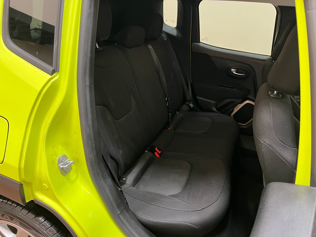 2017 Jeep Renegade Image 32