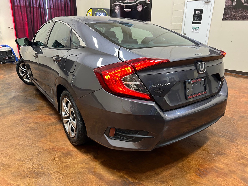 2018 Honda Civic Image 2