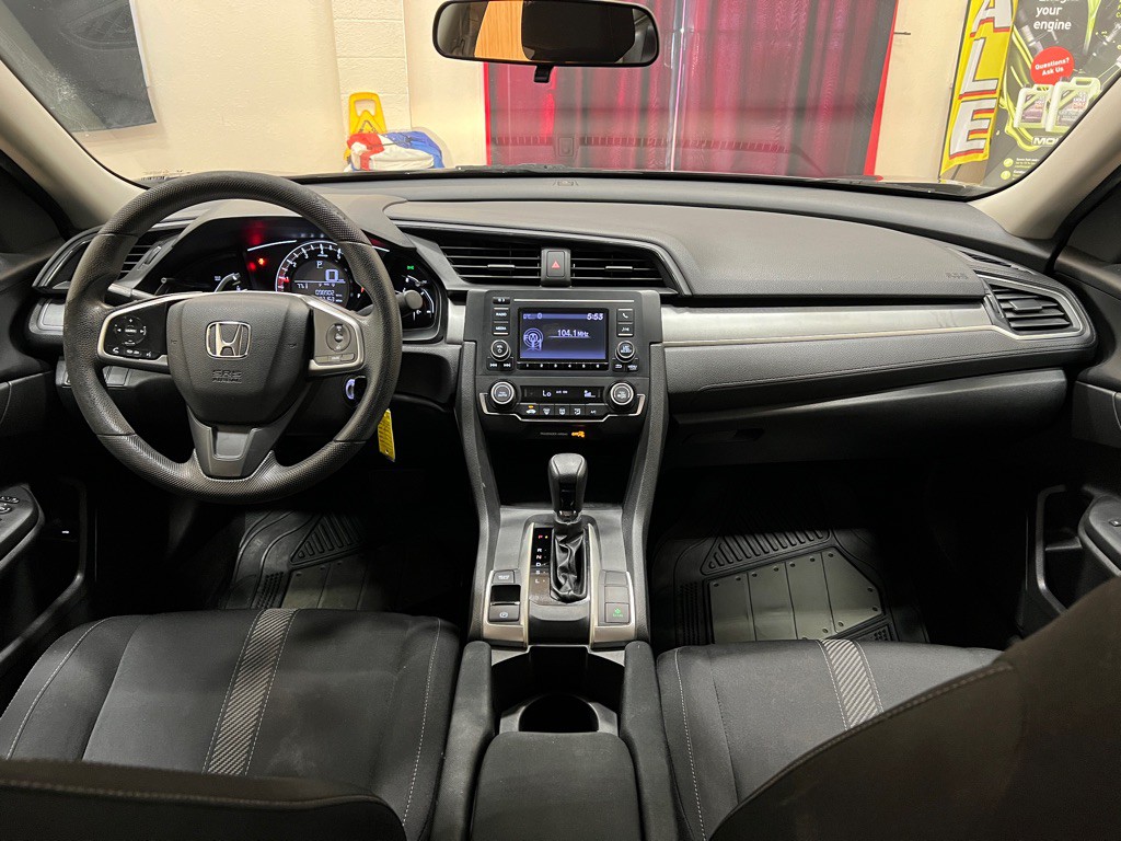 2018 Honda Civic Image 14