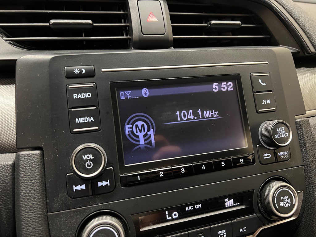 2018 Honda Civic Image 23