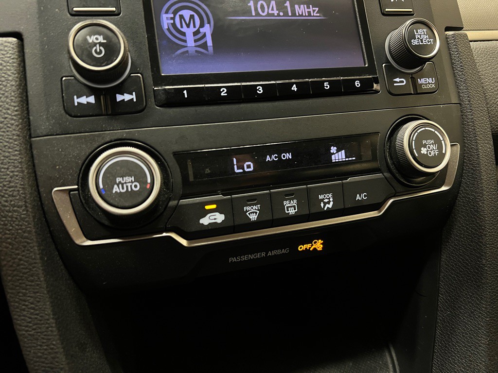 2018 Honda Civic Image 25