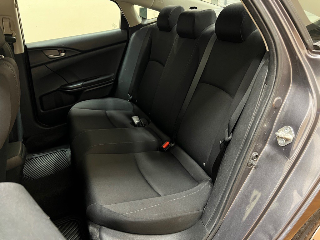 2018 Honda Civic Image 30