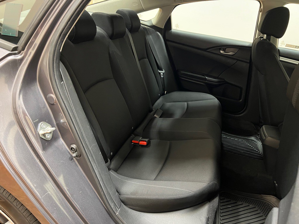 2018 Honda Civic Image 31