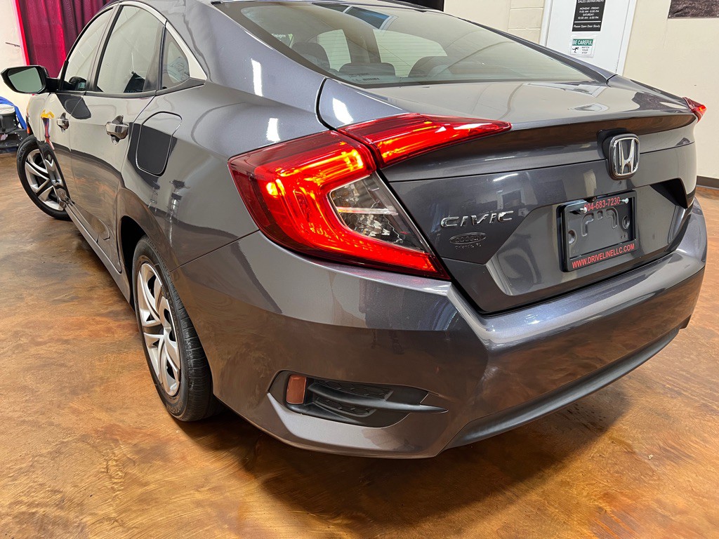 2018 Honda Civic Image 37