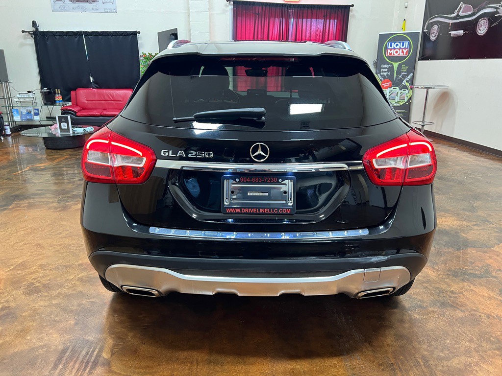 2020 Mercedes-Benz GLA-Class Image 8