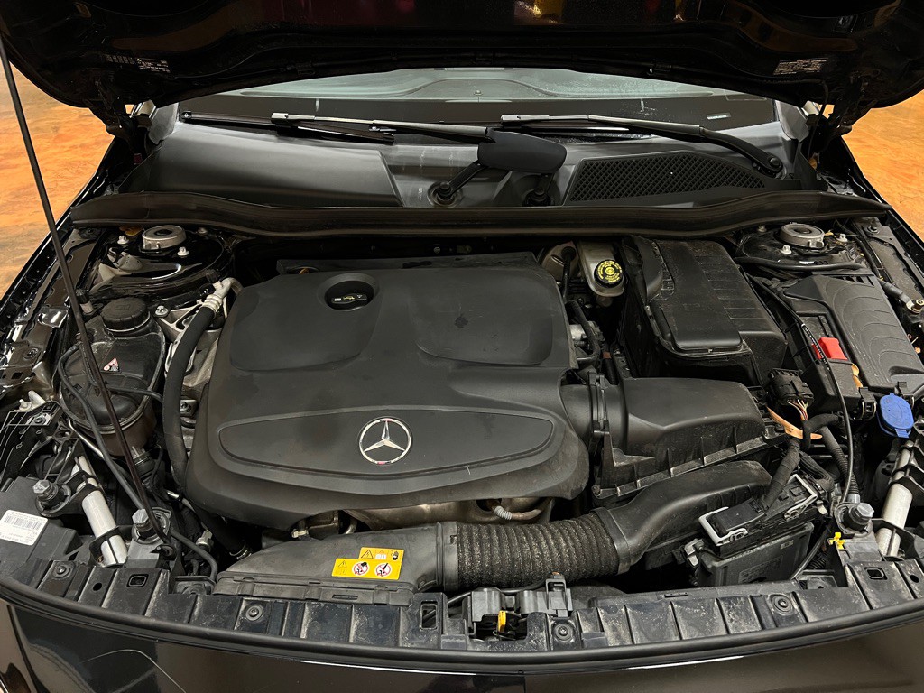 2020 Mercedes-Benz GLA-Class Image 35