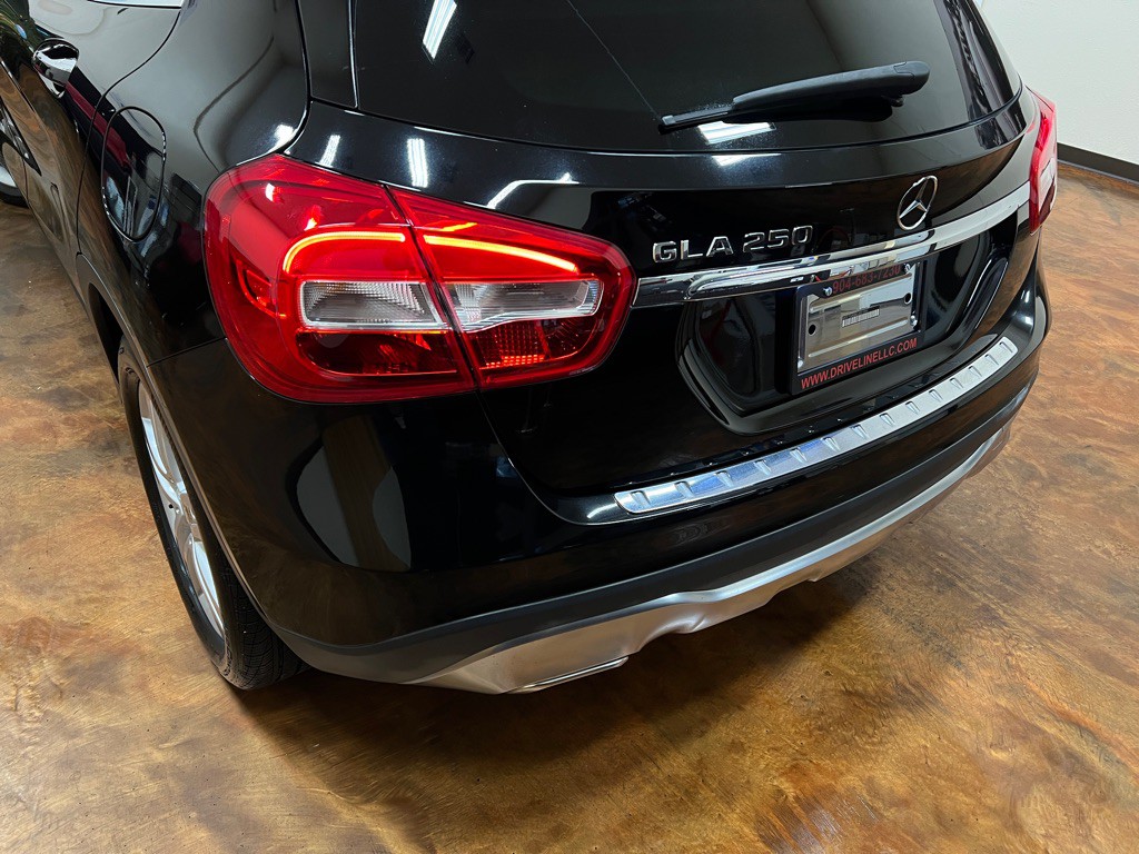 2020 Mercedes-Benz GLA-Class Image 41