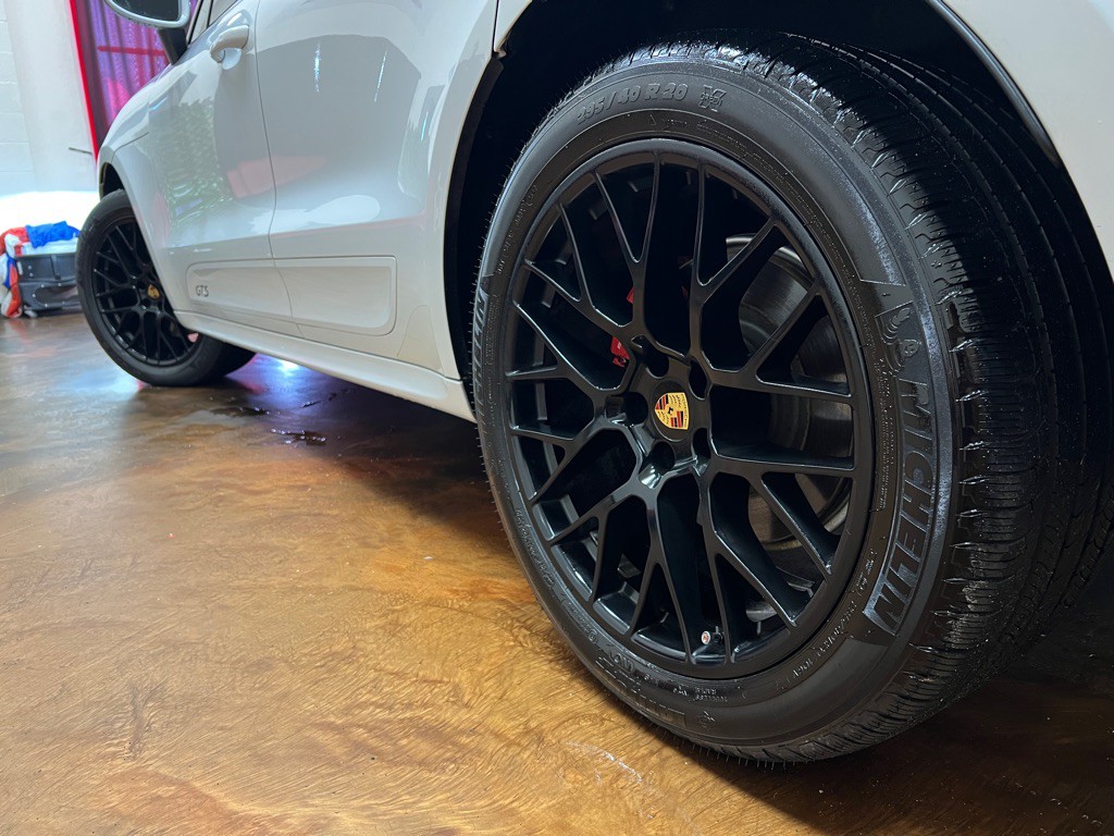 2017 Porsche Macan Image 42