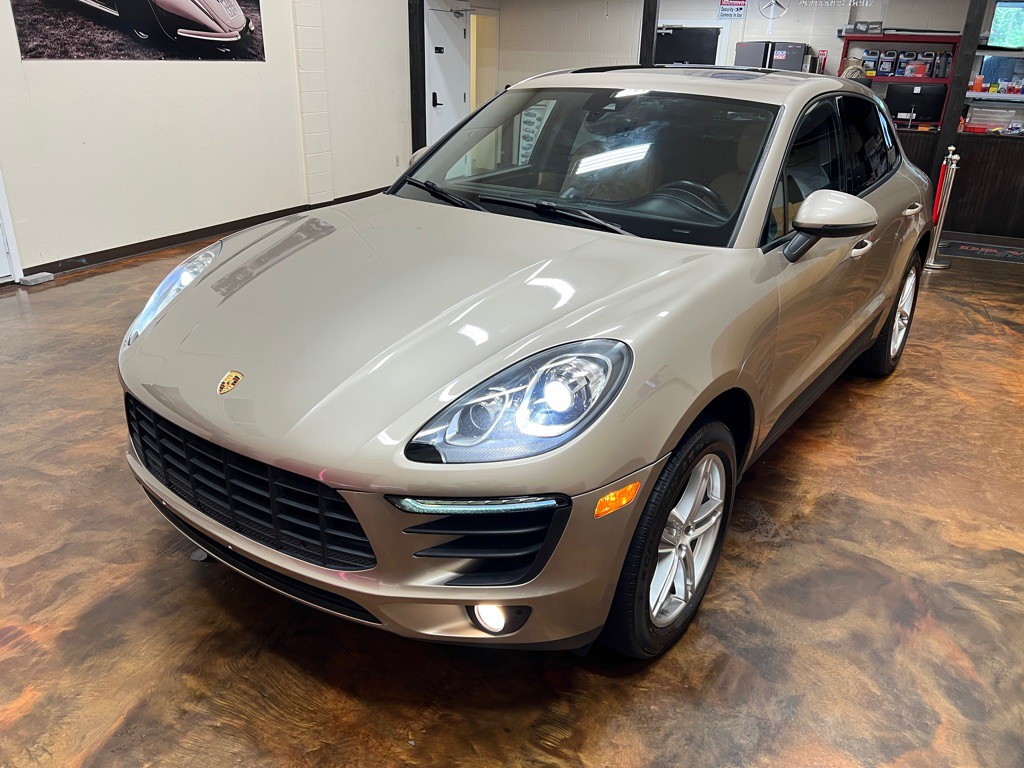 2017 Porsche Macan Image 46