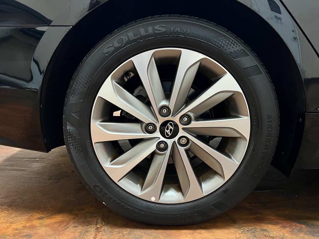 2017 Hyundai Sonata Image 12